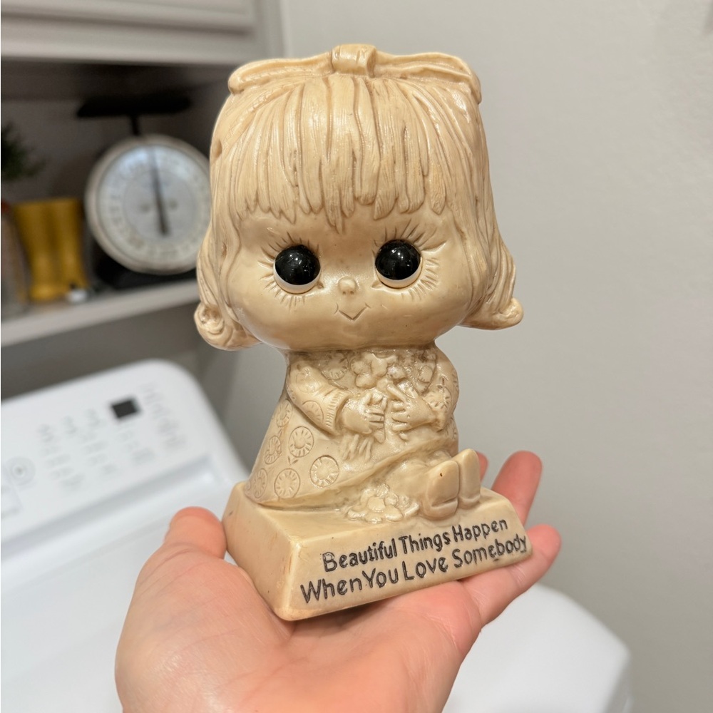 1970 W.&R. Berries Big Eyed Girl - Picture 9 of 10
